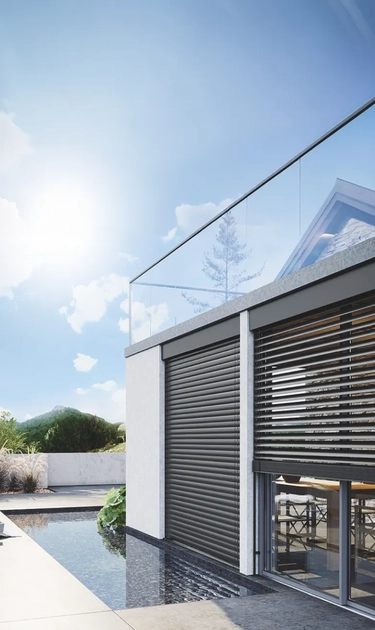 Outdoor Venetian blinds